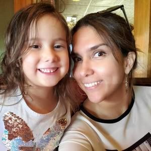 Meet your Posher, Carolina